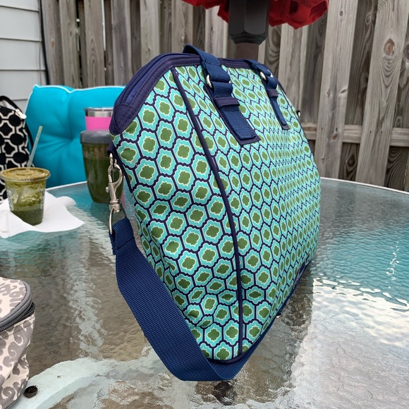 Takeout Tote - Picture 6 of 8